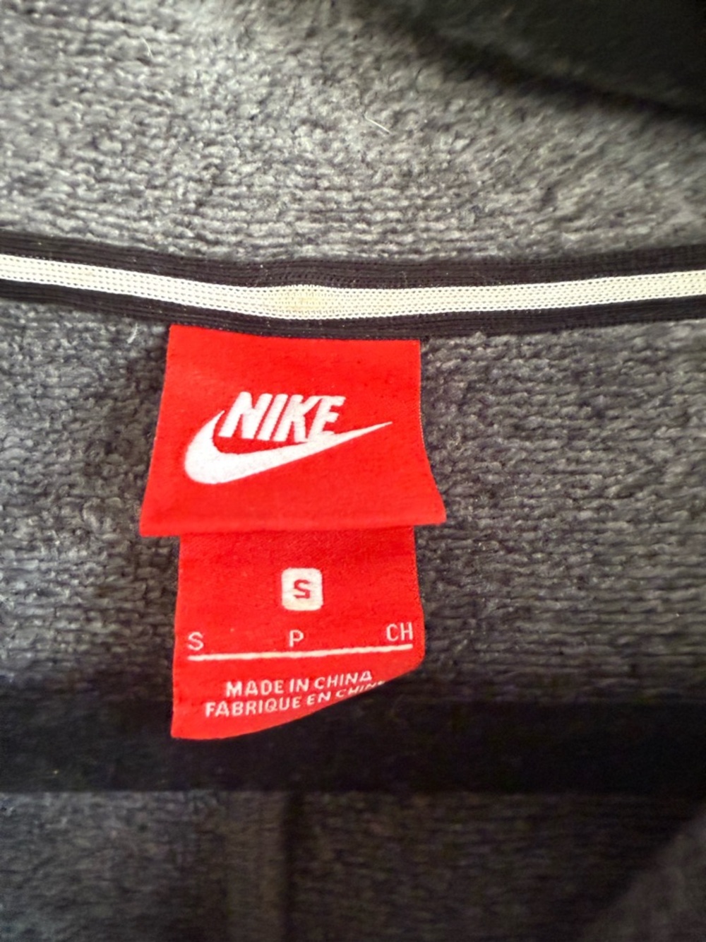 Nike Logo Grey Quarter-Zip Fleece Pullover - Picture 3 of 3